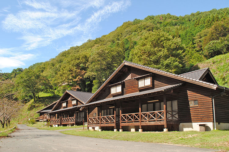 キャンプ場&コテージかじか荘(阿南温泉かじかの湯)